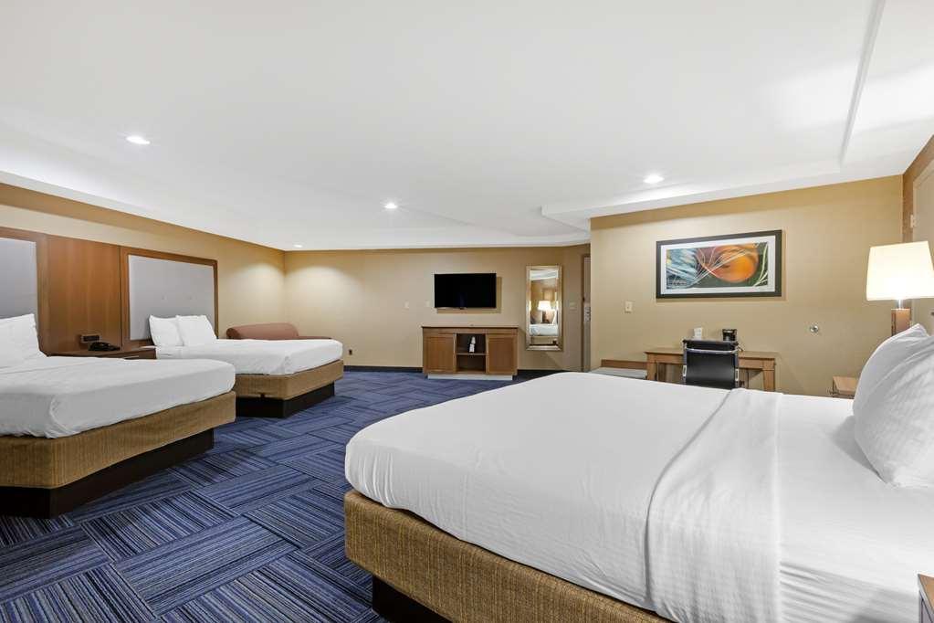 Best Western Summit Inn Niagara Falls Room photo