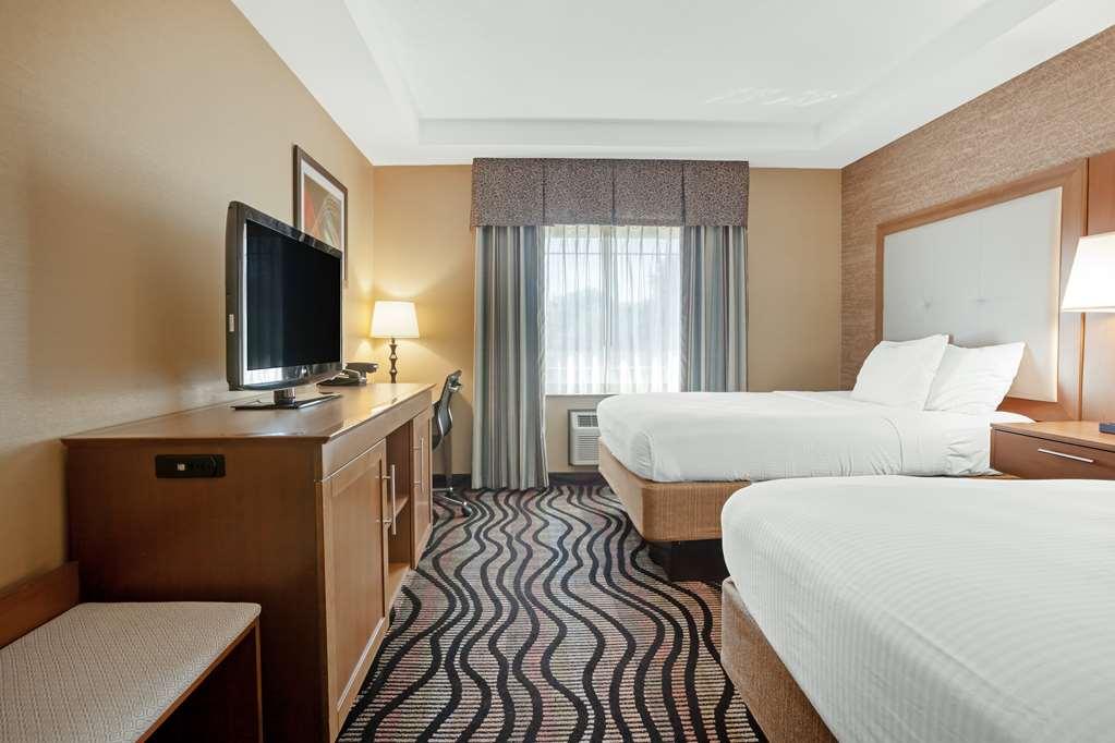 Best Western Summit Inn Niagara Falls Room photo